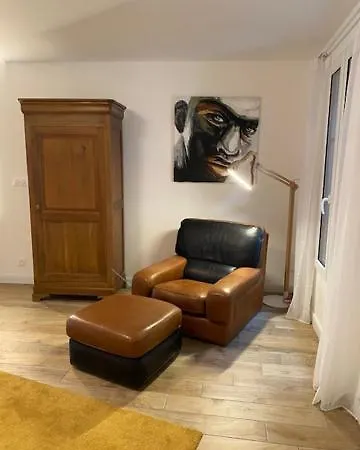 Holiday home Maison De Charme Isle Sur La Sorgue *